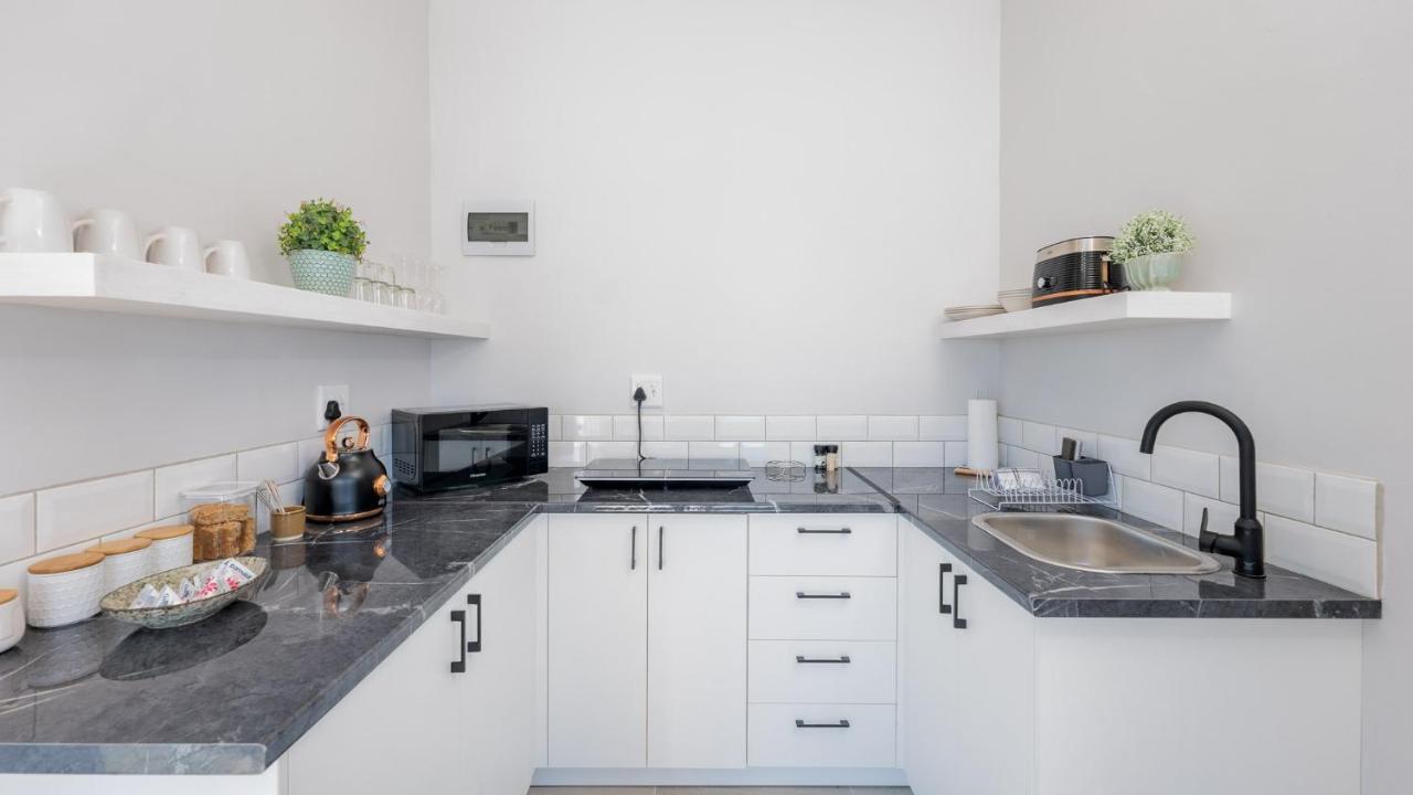 34.4 Degrees South Studio Apartment Agulhas Exterior foto